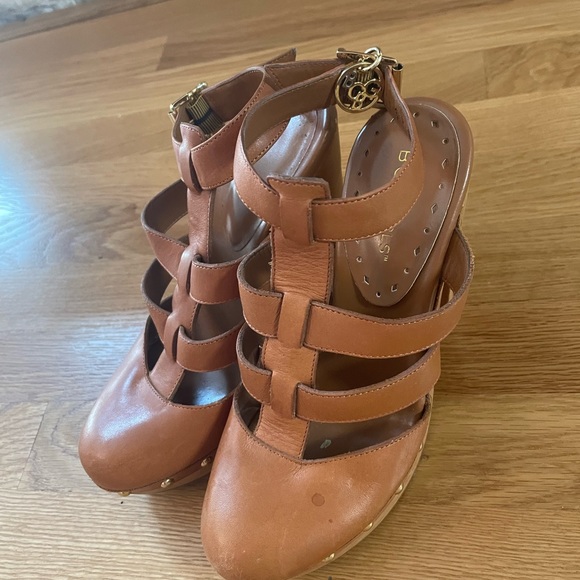 BCBG Girls Ankle Strap Leathet Heels 7 37 BG Anchor - Picture 3 of 8